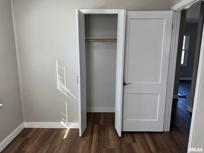 Building Photo - 3803 Pearl Ave