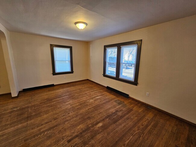 Building Photo - 3022 Hartzer St