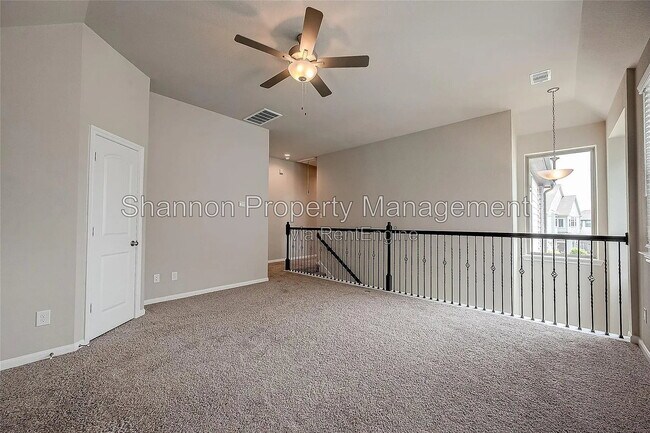 Building Photo - 2559 Terrace Point Dr