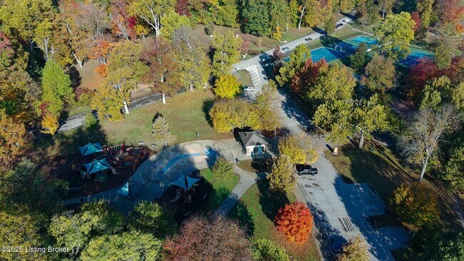 Building Photo - 720 Gheens Ave