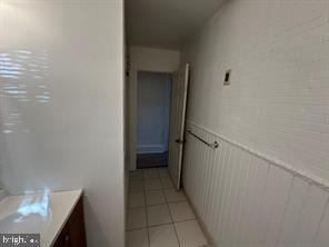 Building Photo - 1016 W Main St