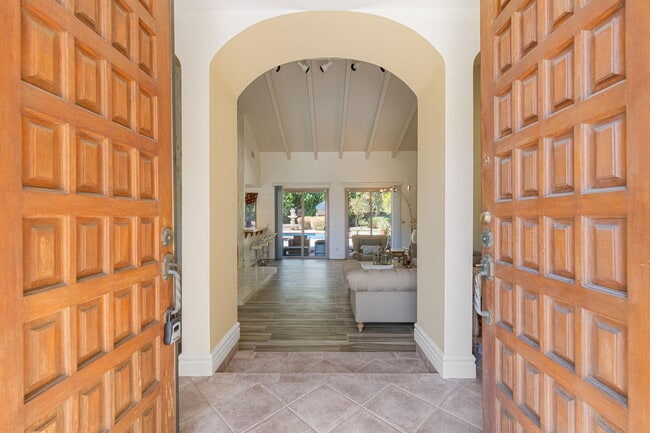 Building Photo - 72056 Palm Haven Dr