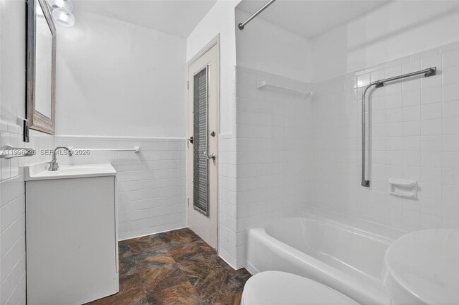 Building Photo - 10240 Collins Ave