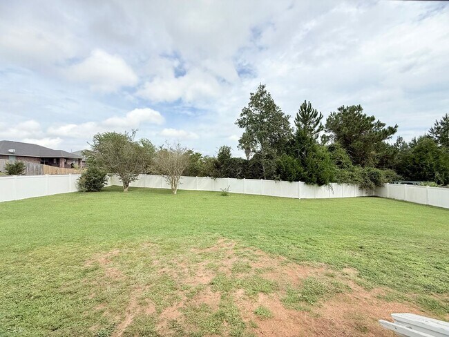 Building Photo - Spacious 4-Bedroom Home - Whisper Creek
