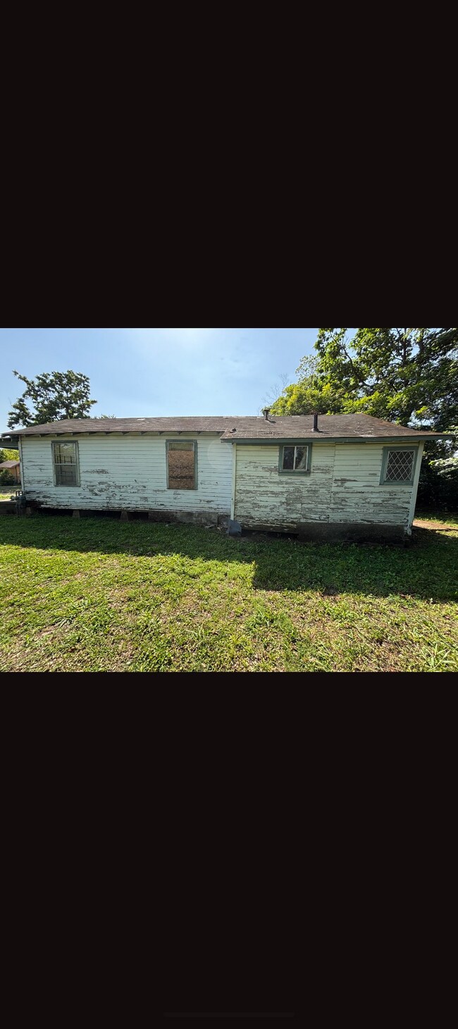 Building Photo - 505 Sicily St