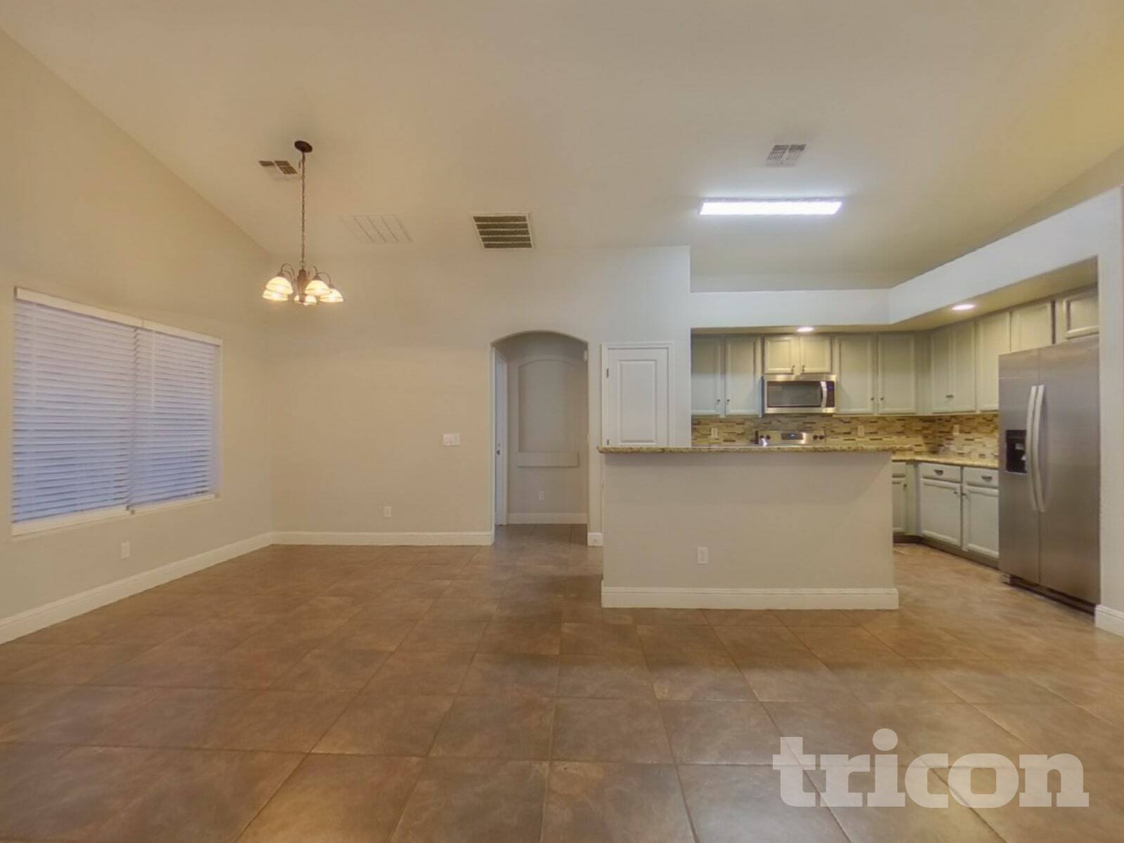 Building Photo - 20711 N Santa Cruz Dr