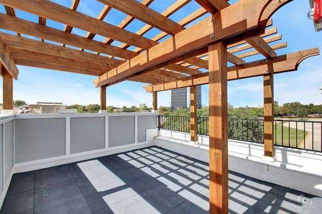 Building Photo - 1209 Beaconsfield Lane