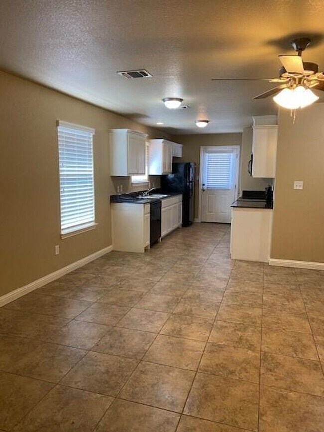 Building Photo - 3113 Weave Ct