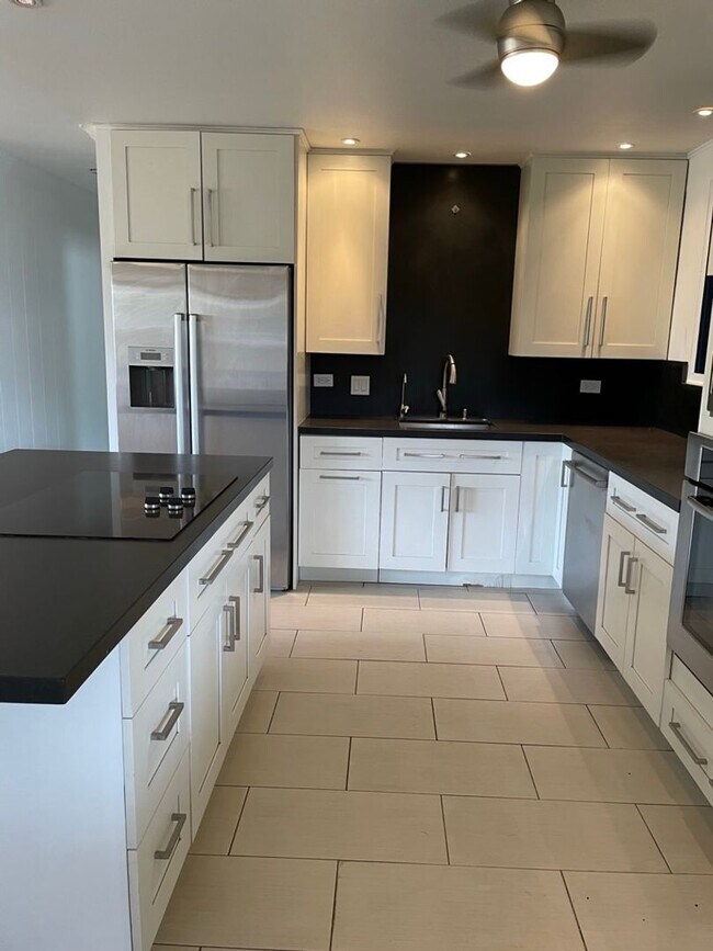 Building Photo - 2 Bedroom, 1 Bath House Across The Street ...