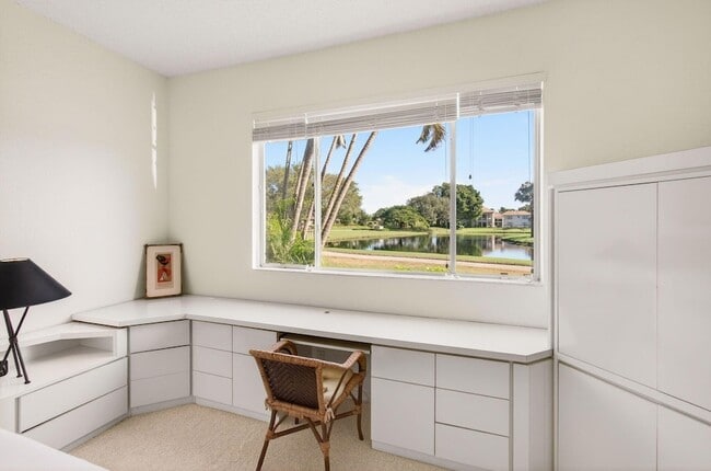 Building Photo - 2512 Coco Plum Blvd