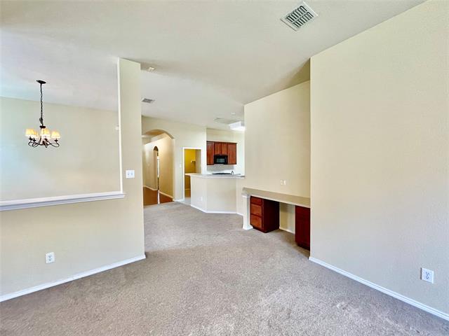Building Photo - 1535 Silver Spur Dr
