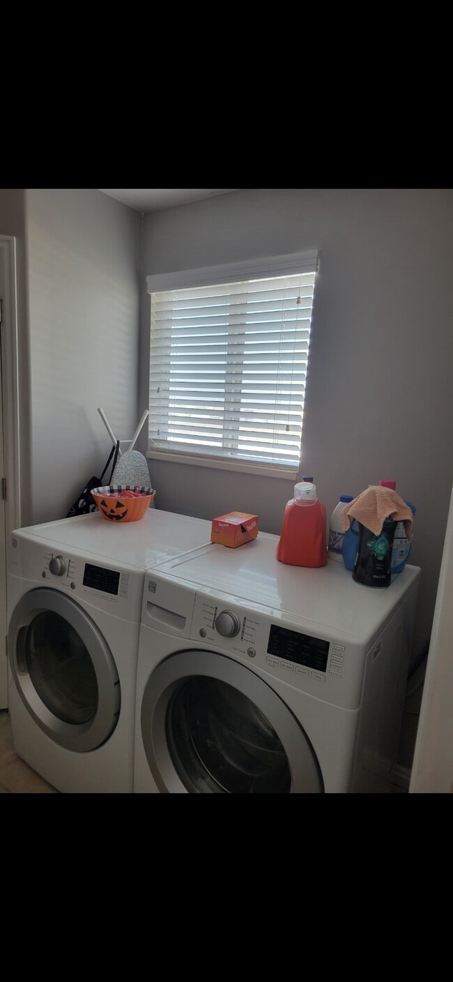 Building Photo - 11729 Gold Stone Dr