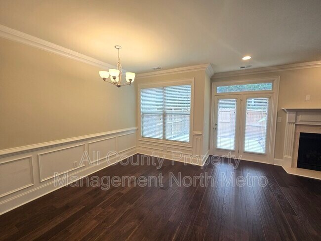 Building Photo - 10600 Arlington Point