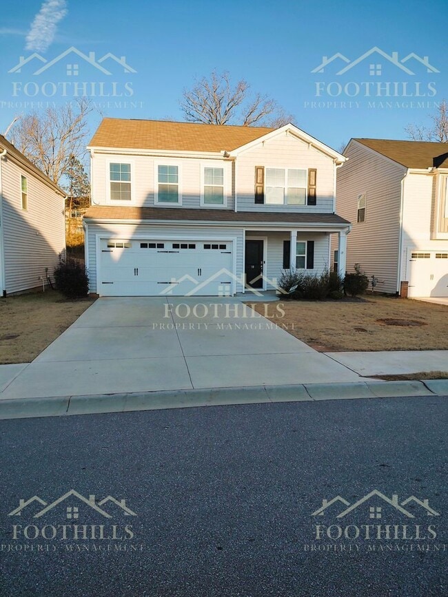 Building Photo - 18 Chalet Ct