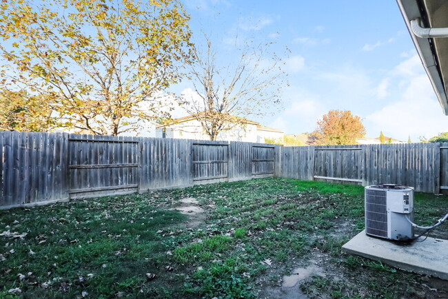 Building Photo - 20746 Desert Shadows Ln