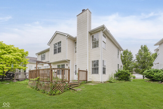Building Photo - 1876 Misty Lake Dr