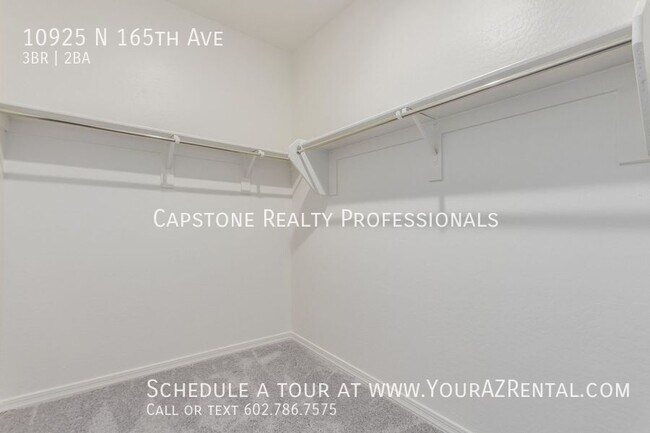 Building Photo - 10925 N 165th Ave