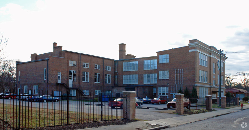 Building Photo - Serenity Manor at Liberty Senior Apartments