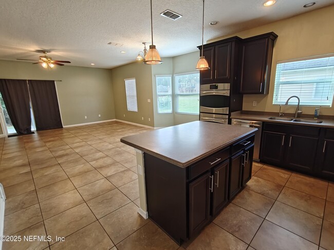 Building Photo - 1479 King Rail Ln