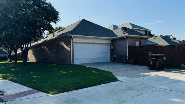 Building Photo - 6921 Barbican Dr