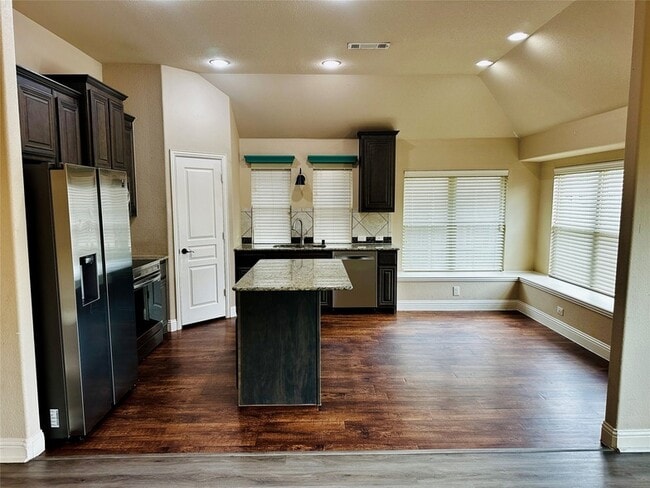 Building Photo - 3011 Winecup Ct