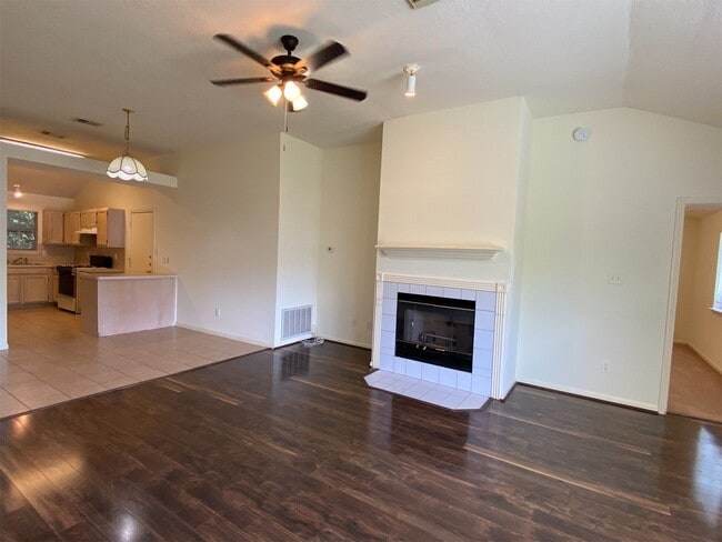 Building Photo - 2222 Havenhouse Dr