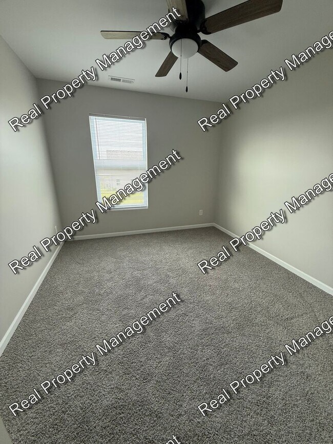 Building Photo - New Construction 3 Bedroom Townhome