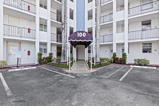 Building Photo - 100 Paradise Harbour Blvd