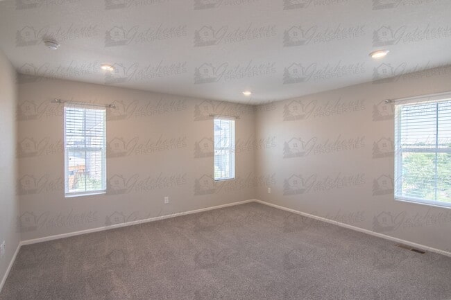 Building Photo - 10294 E 59th Ave