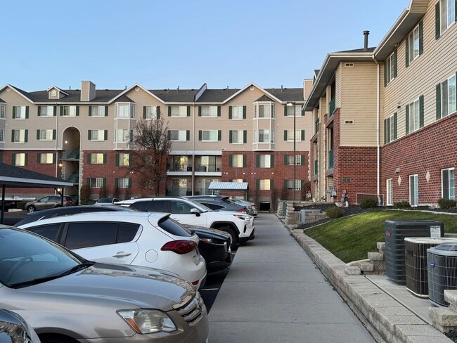 Building Photo - 108 W 1230 N St