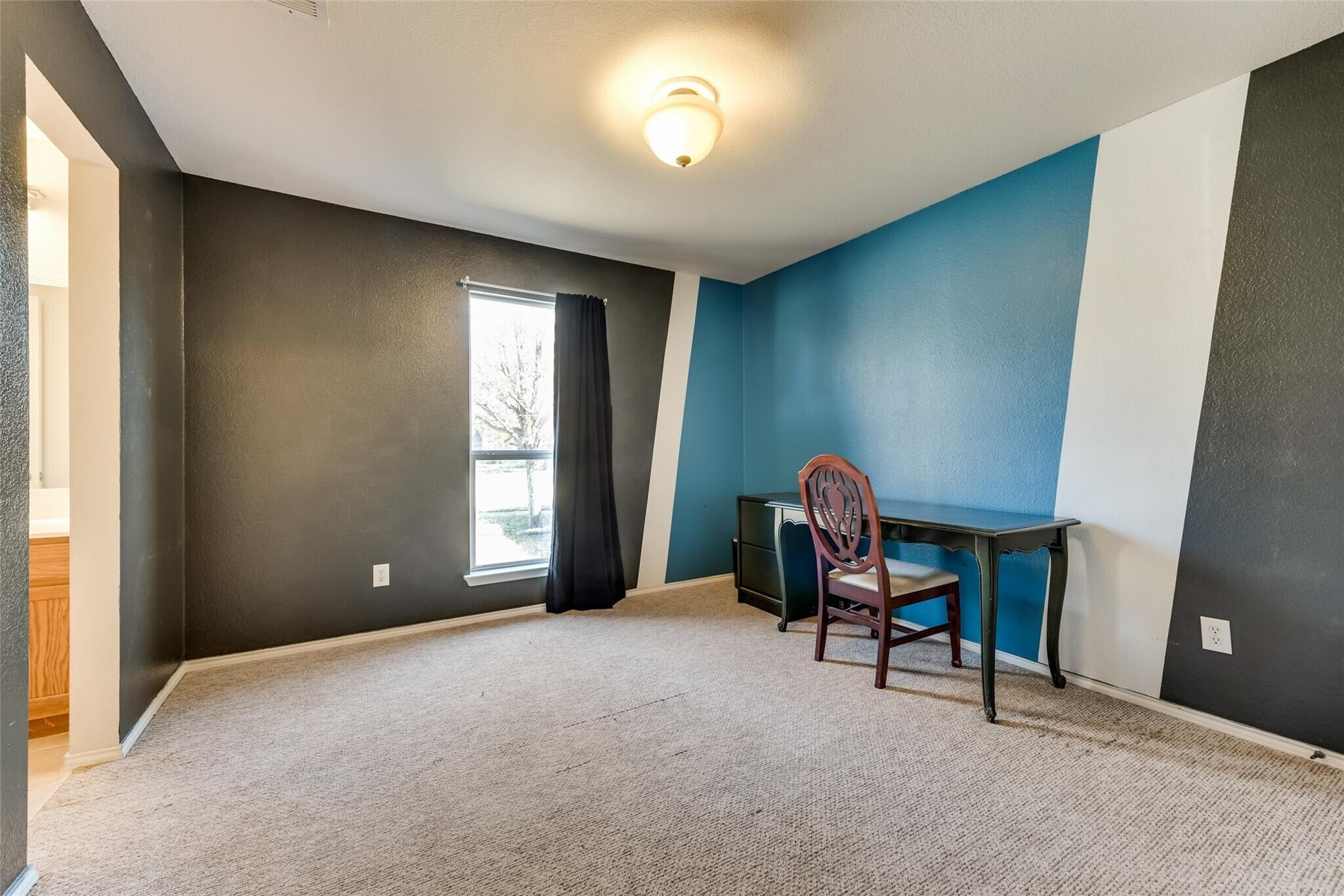 Building Photo - 2431 Fieldcrest Dr