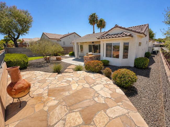 Building Photo - 2842 Freedom Hills Dr