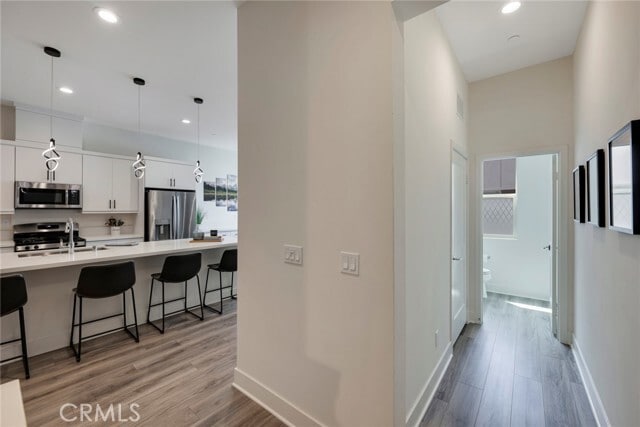 Building Photo - 987 E Mason Ln