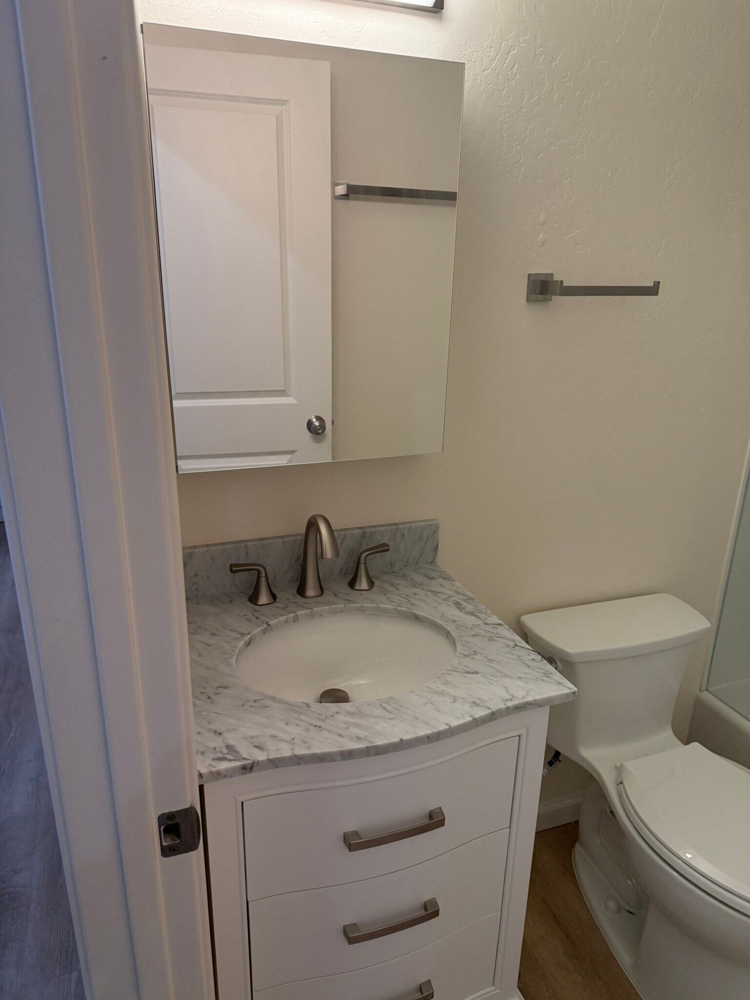 Building Photo - 1677 Canary Dr