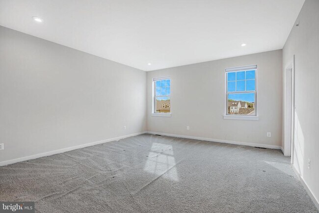 Building Photo - 222 Petite Sirah Terrace SE