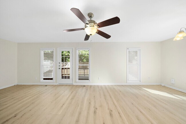 Building Photo - 6108 New Market Way