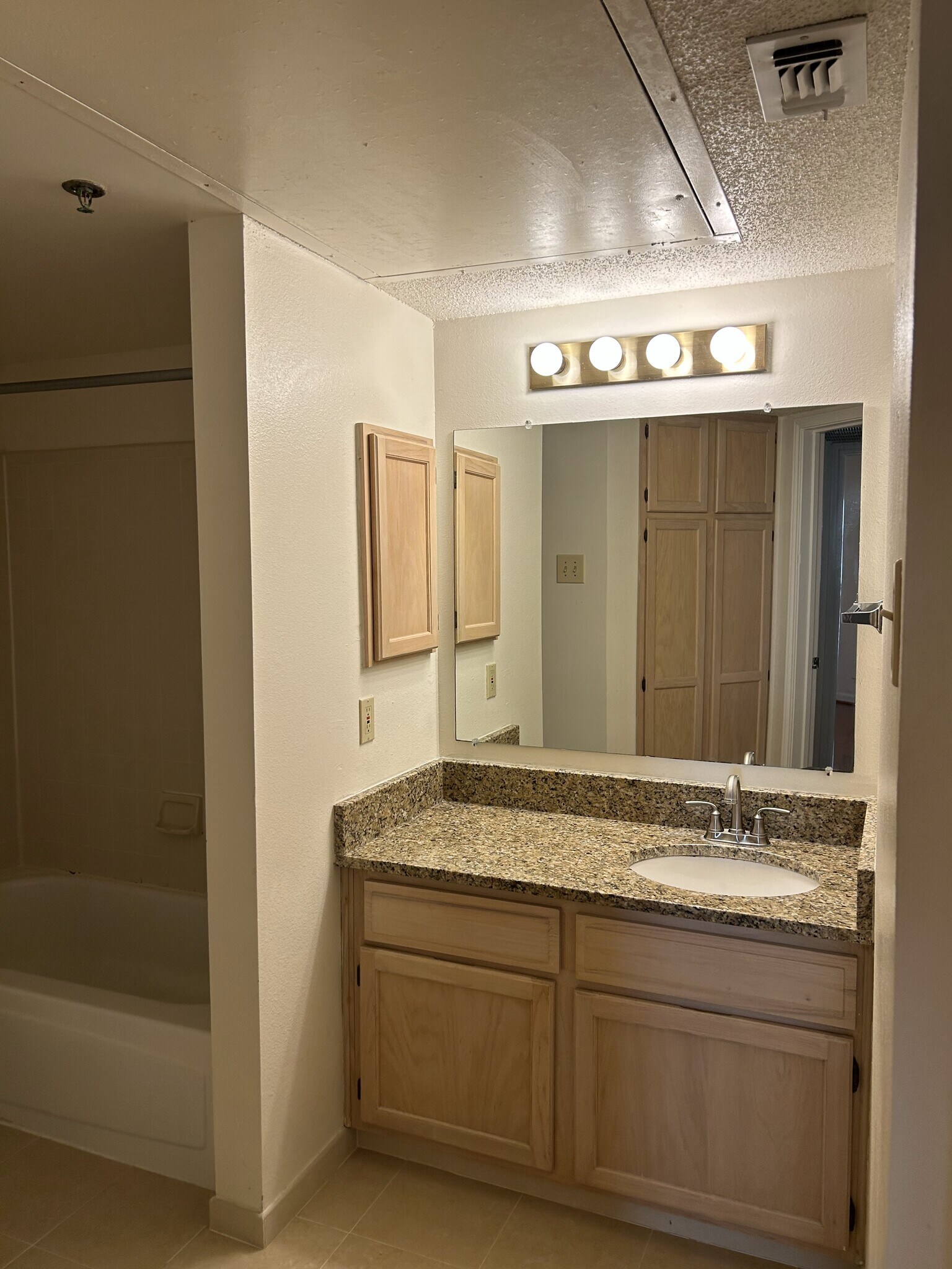 Bathroom - 1524 Lincoln Way