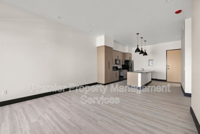 Building Photo - 2310 First Ave N