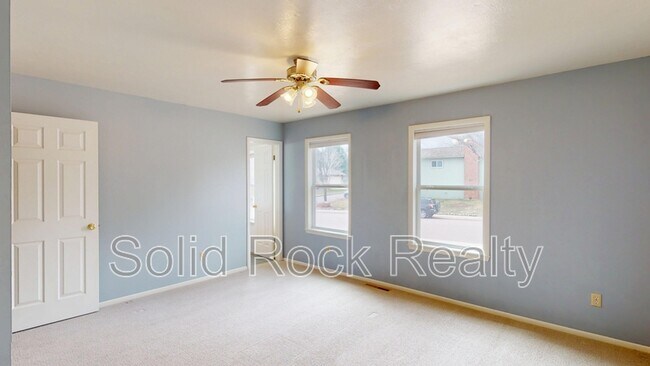 Building Photo - 535 Silver Spring Cir