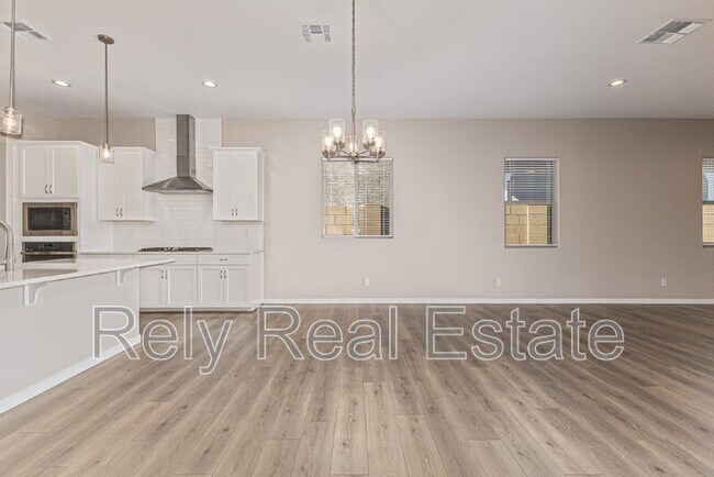 Building Photo - 20108 W Montecito Ave