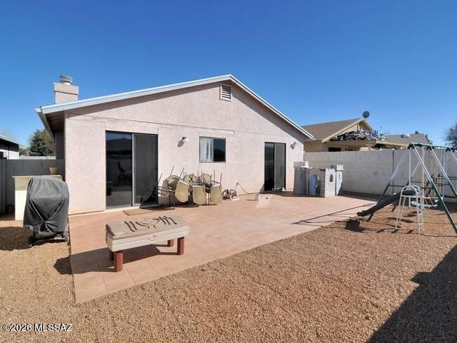 Building Photo - 6000 S Wood Crest Dr