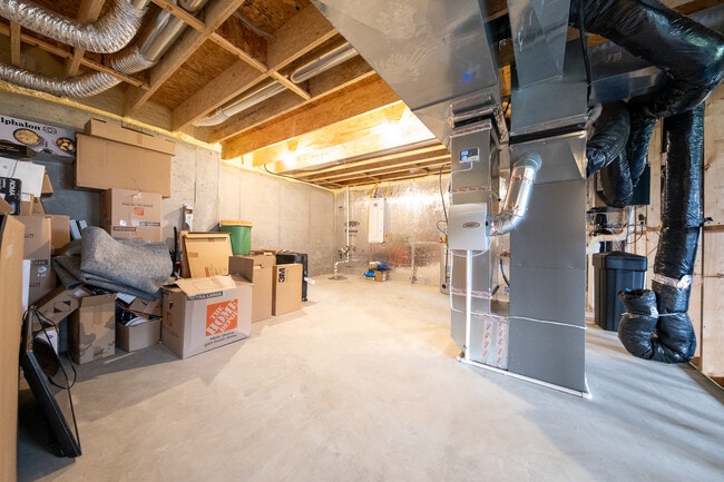 Building Photo - 18362 Greenstone Way