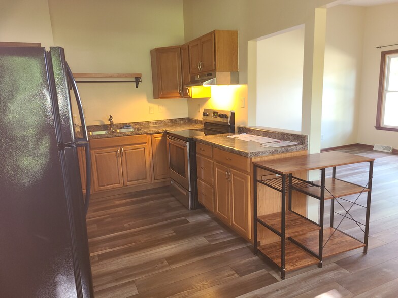 Kitchen - 220 S Jefferson St