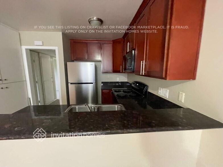 Building Photo - 401 Baylor Dr