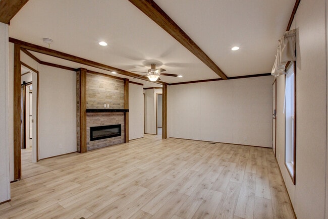 Building Photo - 295 Seays Rd