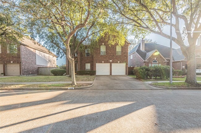 Building Photo - 3126 Waters Way Dr