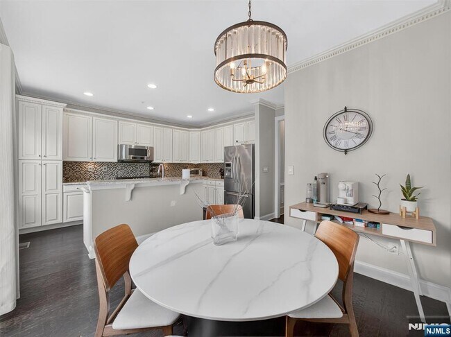 Building Photo - 4 Wesmont Drive