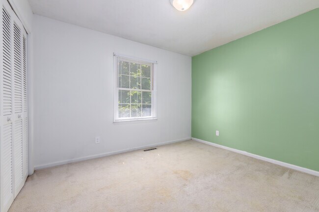 Bedroom 3 - 1500 Brookdale Dr