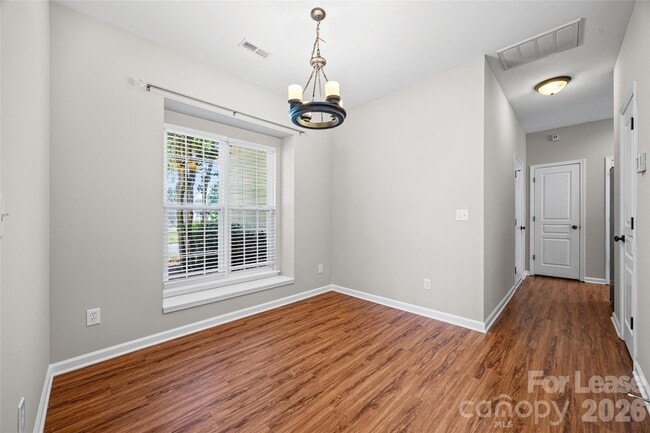 Building Photo - 2330 Mirage Pl