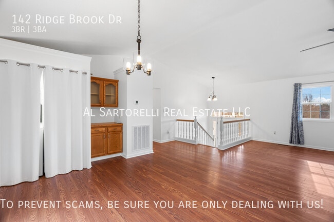 Building Photo - 142 Ridge Brook Dr